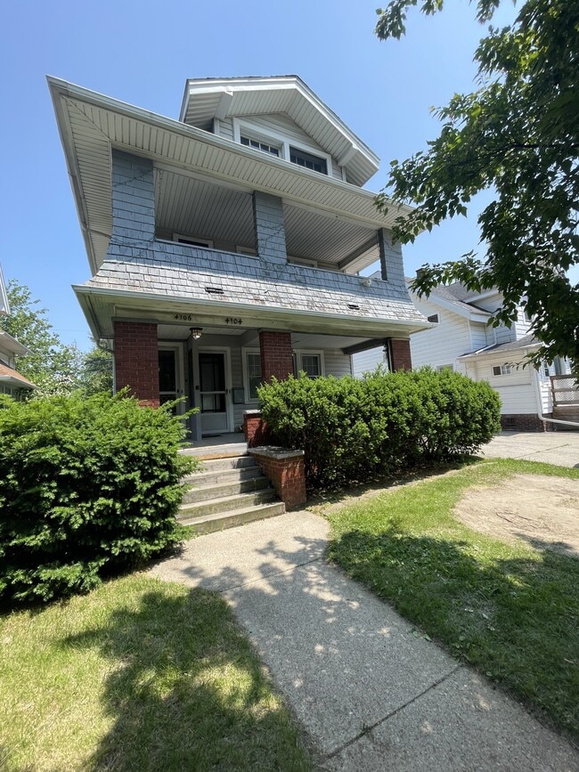 Building Photo - 4104 N Lockwood Ave Rental