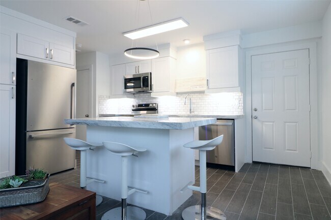 Photo - 412 Pacific St Unit 2E