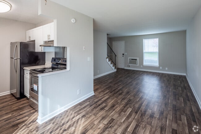 2BR, 1.5BA - 975SF - Dining Room