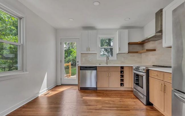 Photo - 1923 Overton Dr