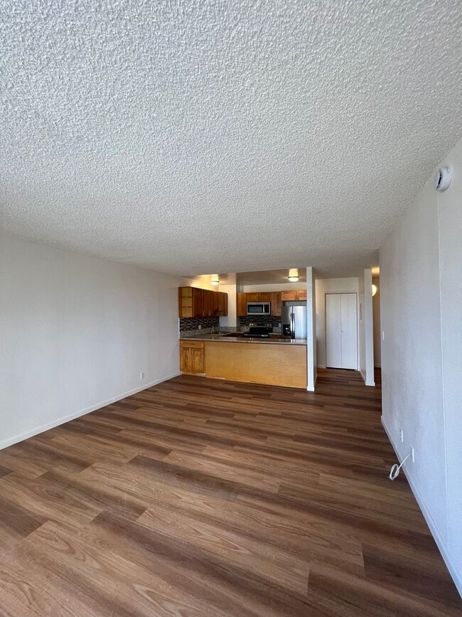 Building Photo - Kpe3001 Unit kpe3001