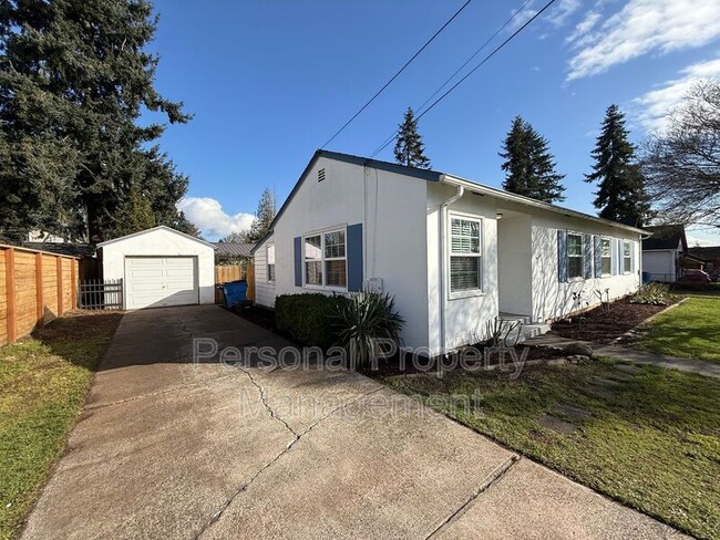 Building Photo - 1103 W St