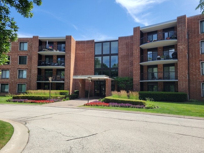 Building Photo - 1505 E Central Rd Unit 312B