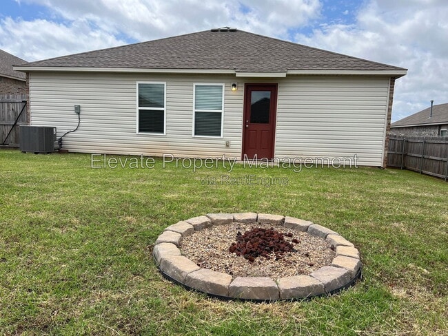 Photo - 1357 Dustin Dr