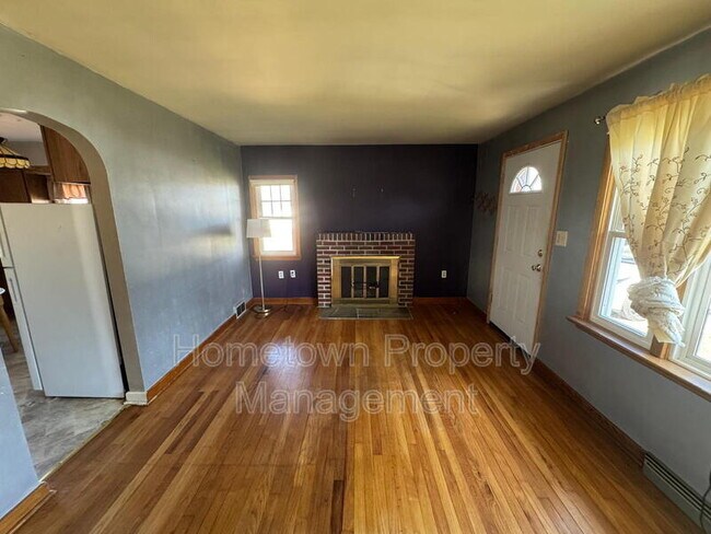 Photo - 521 Lansvale St