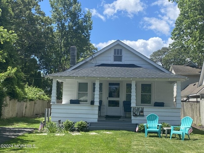 Photo - 830 Old Farm Rd House