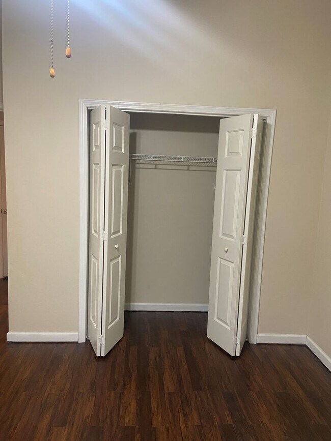 Photo - Wexford Condominiums, Anderson, SC Unidad 204-5