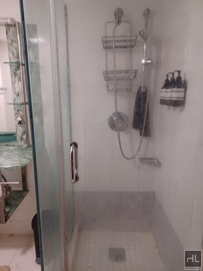 Photo - WOODSIDE AVENUE