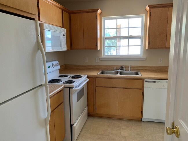 Photo - Apartment for Rent Unit 121