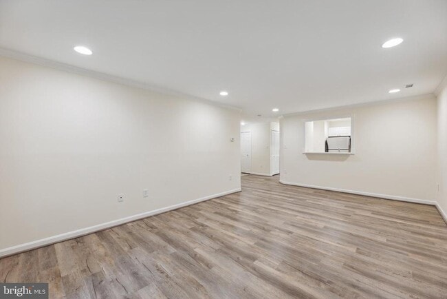 Building Photo - 20604 Cornstalk Terrace Unit 101 Rental