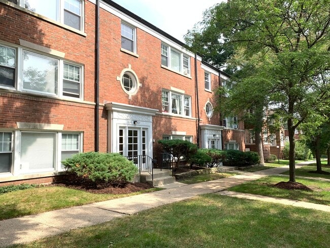 Building Photo - 839 Mulford St Unit G Rental
