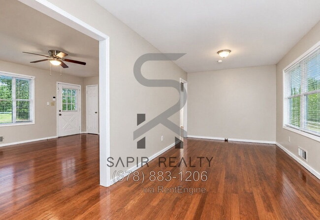 Photo - 2030 Austin Dr