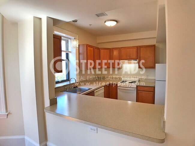 Photo - 881 Massachusetts Ave Unit 31