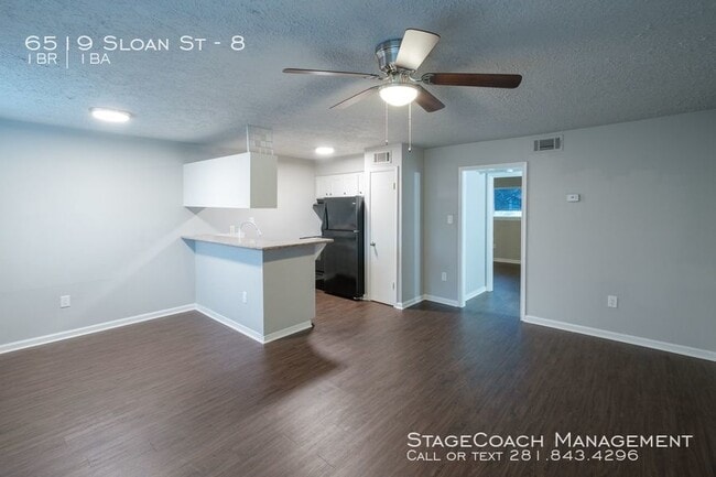 Building Photo - 6519 Sloan St Unit 8 Rental