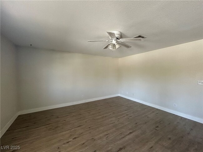 Building Photo - 8410 Eldora Ave Unit 2037 Rental
