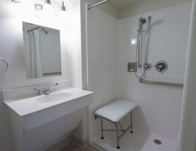 Harris Park Apts