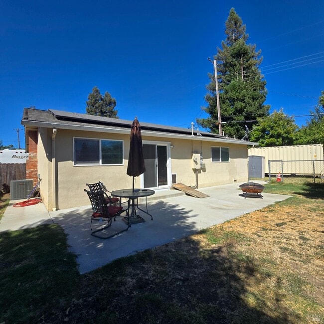 Photo - 181 Grape St