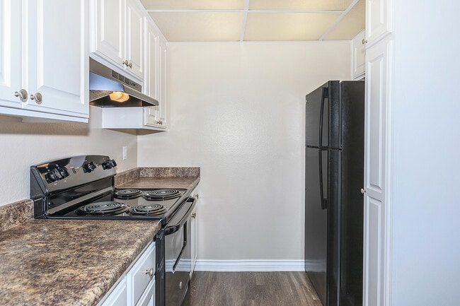 Raintree Apartment Homes