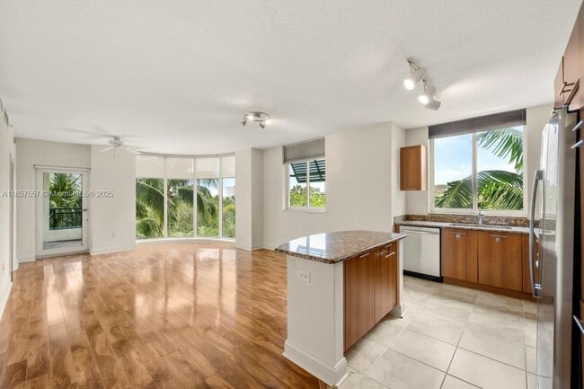 Photo - 510 NW 84th Ave Unidad 423