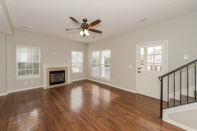 Photo - 1604 Zurich Dr