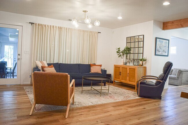 Photo - Semi furnished!