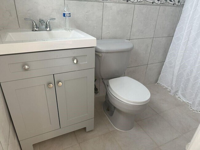 Photo - 4610 Peters Rd