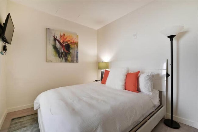 Photo - 8 Harrison Ave Unidad SI ID1040142P