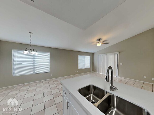 Photo - 3126 W Foothill Dr