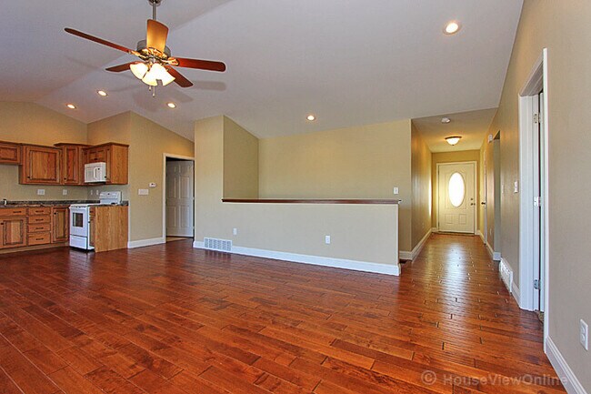 Photo - Travelers Way 2478/2480 Unit 2480