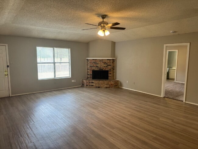 Photo - Beautiful House Located West of Frankford Near Shadow Hills Golf Course!
