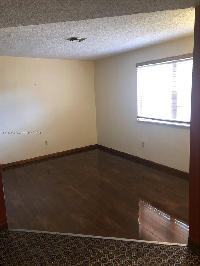 Photo - 3291 SW 25th St