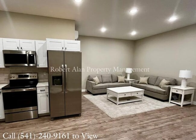 Photo - 2601 SW Hailey Ave