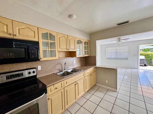 Photo - POS Holdings LLC-718-720 Unit POS Holdings LLC - 718