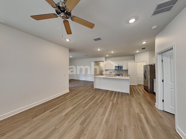 Photo - 16422 Cheyanne Ct