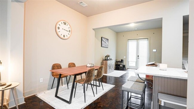 Photo - 7724 Long Acre St