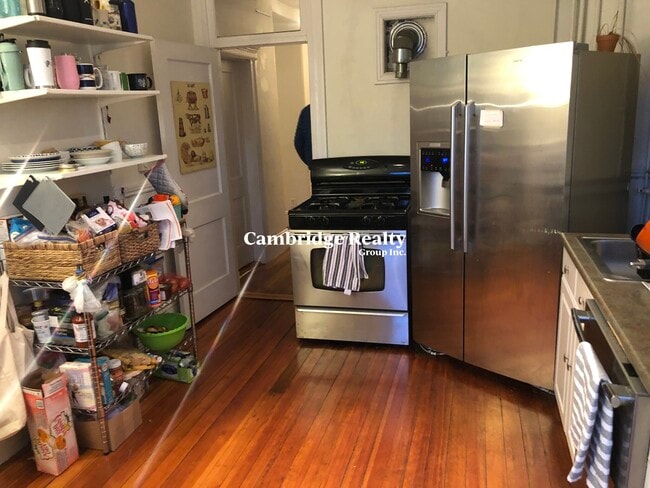 Photo - 218 Harvard St Unidad 2B