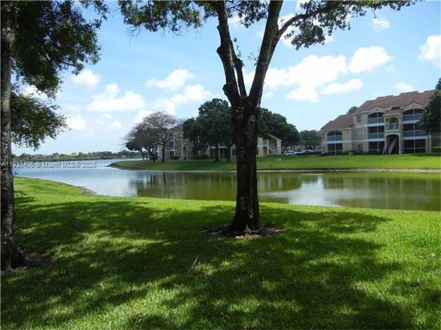 Photo - 2405 NW 33rd St Unidad 1214 Rental