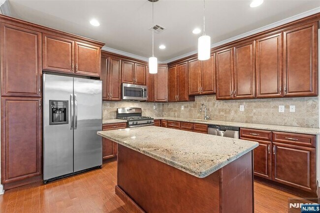 Photo - 52 Parkside Dr