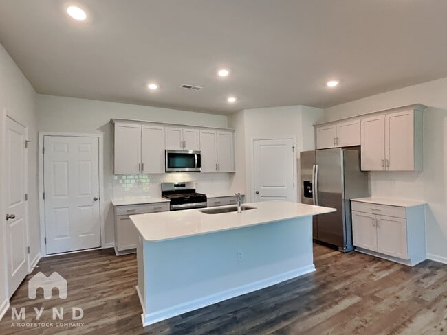 Photo - 513 Old Battle Bridge Rd