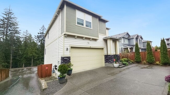 Photo - Beautiful, Light-Filled Home Bordering Protected Greenbelt
