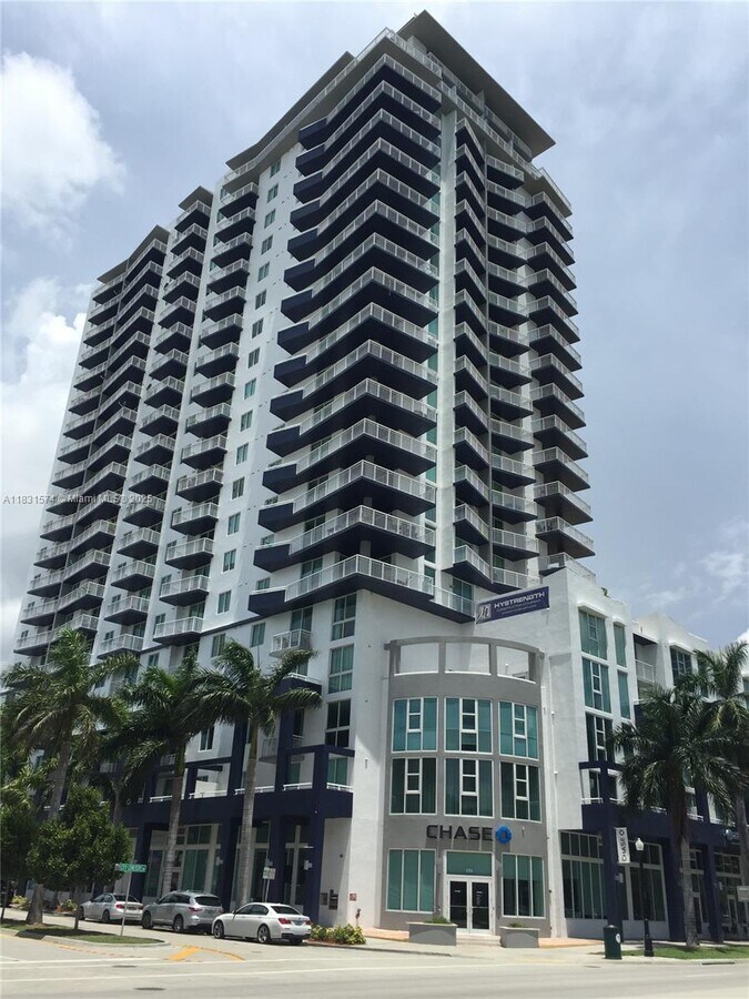 Photo - 275 NE 18th St Condo Unit 309
