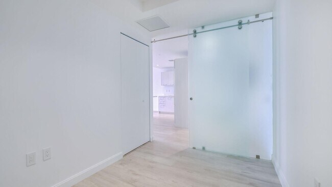 Photo - 45 SW 9th St Unit 2502