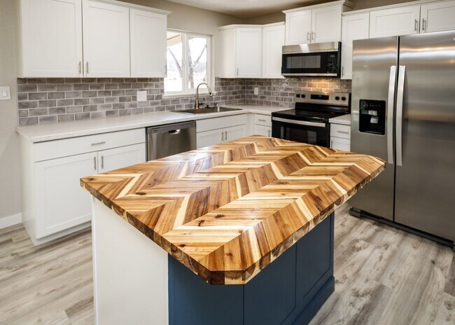 Photo - Newly Remodeled 5 Bed Home with Huge Yard