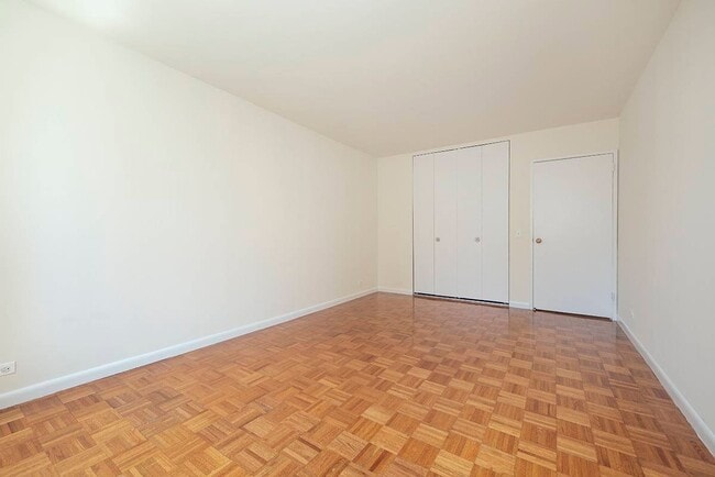 Photo - 211 W 56th St