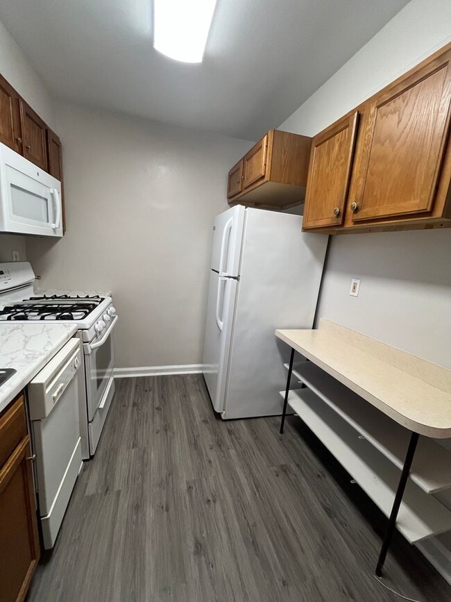 Photo - 133 W Reed Ave