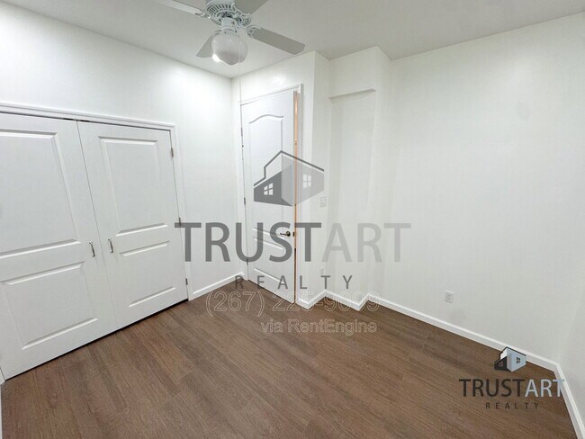 Photo - 910 N 41st St Unit 1