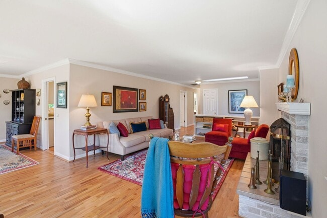 Photo - 241 Soledad Dr