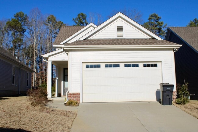 Photo - 425 Live Oak Dr House