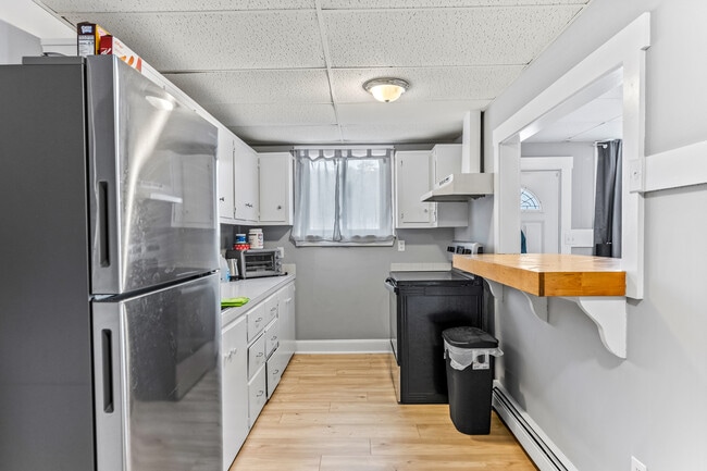 Apartment 1 - White Mountain Highway Apartments