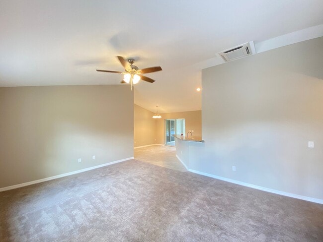 Photo - Custom Home - Desirable SW Ocala neighborhood 3/2/2 ** Wont Last**